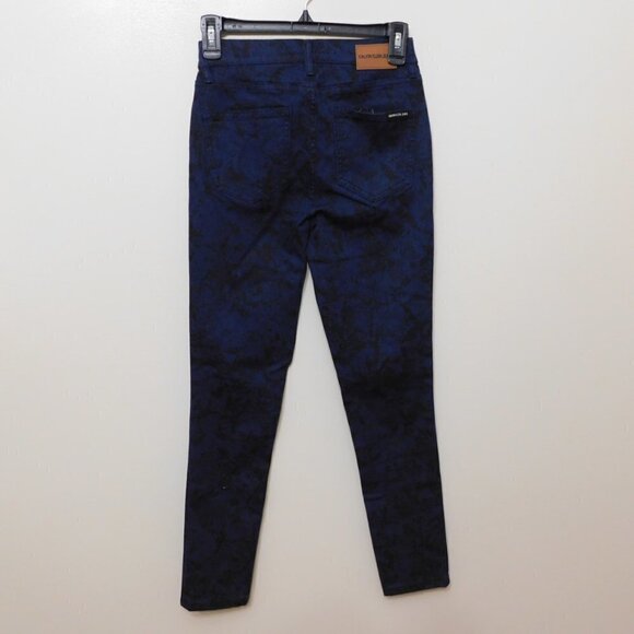 JR66 Calvin Klein Jeans Blue Python-Print High-Rise Skinny Jeans Size 28 x 27 - Picture 2 of 2